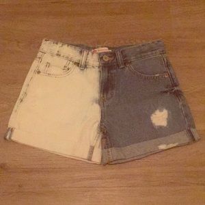 Girls Levi’s girlfriend denim shorts